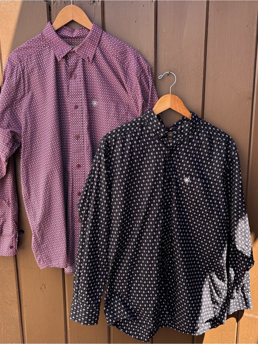 Ariat Men’s Large Button Up Long Sleeve Shirts Lot Of 2 Black Burgundy